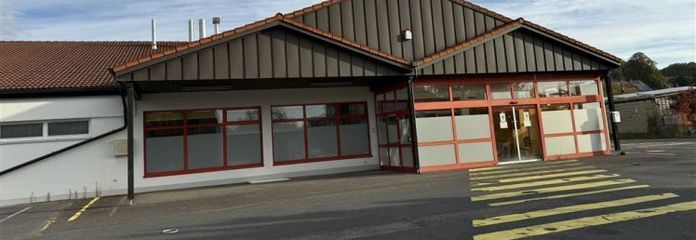 TOP Gelegenheit ** Ebersdorf ** Fachmärkte ** ca. 60 Parkplätze