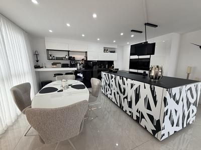 LUXURIÖS WOHNEN MIT GROßER DACHTERRASSE – 1784184457_4208bee.jpg