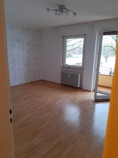 Vivienda familiar en ZW, disponible para alquilar a partir de noviembre/diciembre – Wohnzimmer