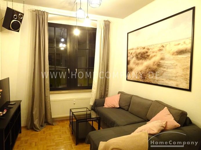 19376 HomeCompany Dresden Möbliert/Furnished 2-Zimmer Apartment mit Balkon in Dresden – Äußere Neustadt max. 2 Personen – d30223788d02b2d89d160fedef6c7c0433d345f3.jpg