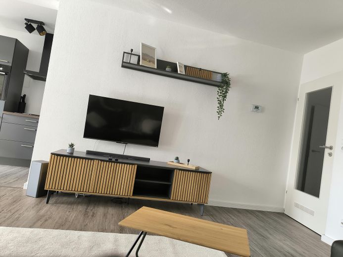 TV - Sideboard