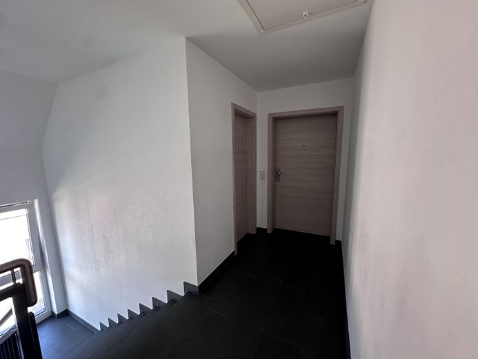 *Neuwertig & Zentral*: Geräumige 4-Zi.-Wohnung mit Balkon & Gäste-WC in Westerbeck – Eingangsbereich