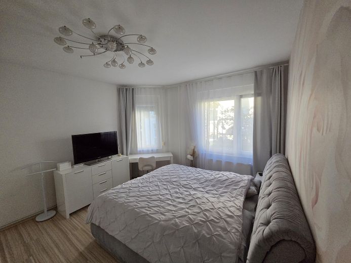 Appartement de 5 pièces entièrement rénové – Photo 14