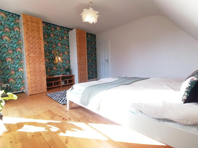 Schlafzimmer 1. OG links II