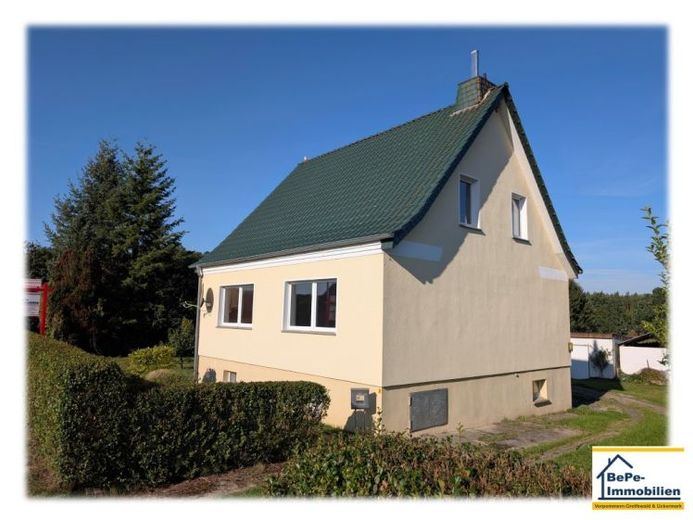 BePe-Immobilien- Haus mit 6 Zimmern, großem Garten und Freiraum – Foto 1