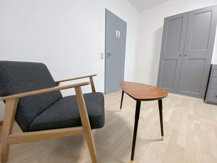 Modernes Einzelzimmer in Bischofsheim 65474 – Foto 4