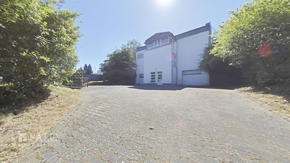 Weitblick inklusive!!! – Zufahrt