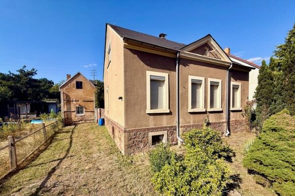 Abitare con potenziale – Casa unifamiliare su un interessante terreno edificabile