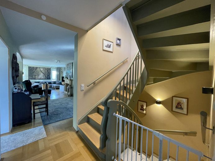 Treppenhaus & Eingangsbereich