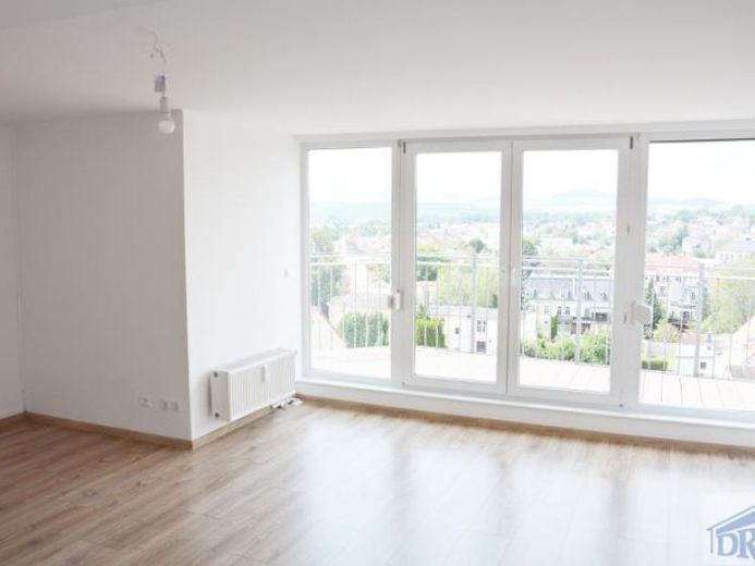 Erstbezug nach Sanierung
Dachterrasse mit super Panorama – Foto 1