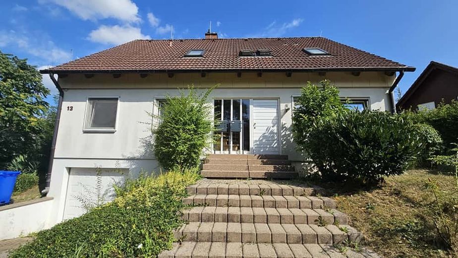 Charmantes Zweifamilienhaus in ruhiger Lage in Altenburg bei Jestetten – Foto 1