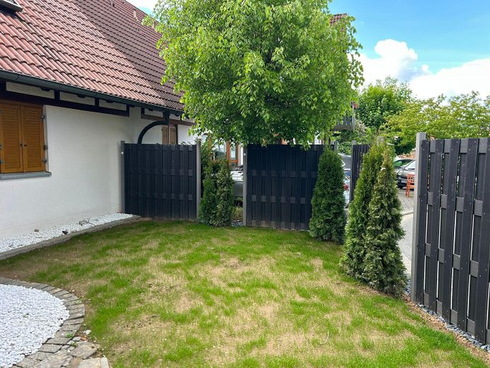 Atrakcyjne mieszkanie na parterze, bez barier, z ogrodem w spokojnej okolicy do wynajęcia - (NIE SPRZEDAŻ NA RATY) – Foto 2
