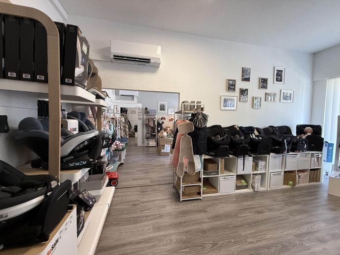 150 m² | 1.990 € netto | Praxis, Büro oder Laden | Klimatisiert | Barrierefrei | 3 Stellplätze – Foto 6