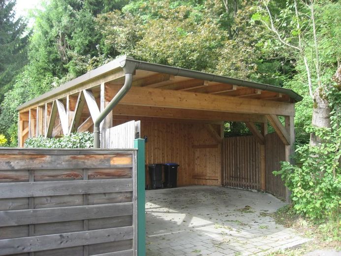 Carport, 2 Parkplätze