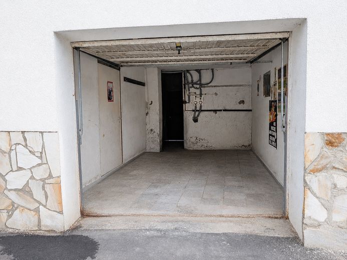 Erstbezug: Ein-Zweifamilienhaus mit Garten, 3 Bädern und 7 Schlafzimmern in Tairnbach – Foto 6