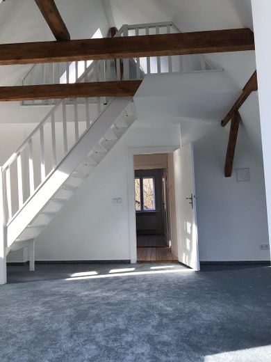 Tegeler Flies kıyısında Waidmannslust – Gartenzimmer DG mit Spitzboden