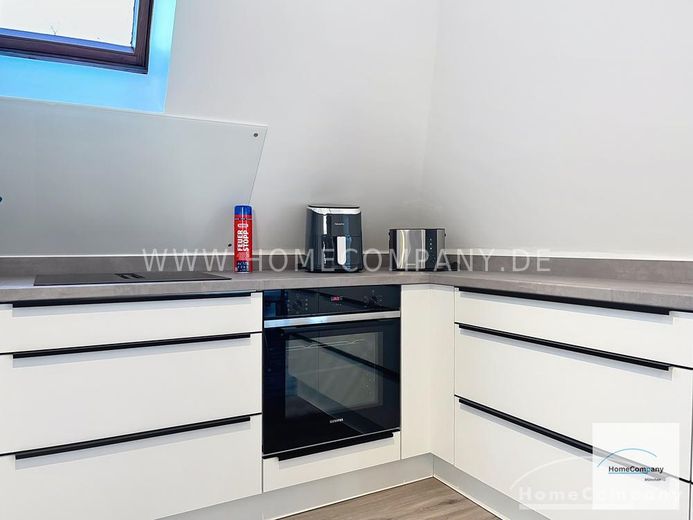 Wohnen mit Stil in Sendling – Neu möbliert  &  bezugsbereit – 8a1ae6d2eecb966bbd4323cdc58059f36518ef80.jpg