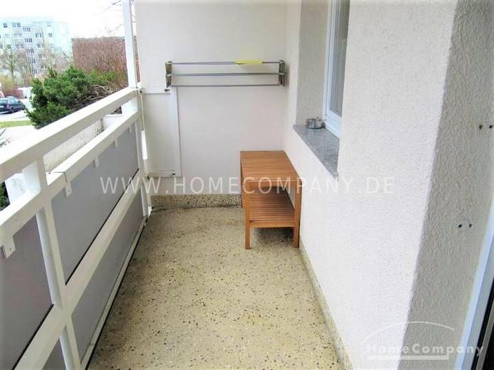 28370 HomeCompany Dresden Möbliert/Furnished Studio Apartment in Dresden-Kleinpestitz/Mockritz mit Balkon max. 2 Personen – 0e7be933208a81f9343591bb314fe6e9ad11fc6d.jpg