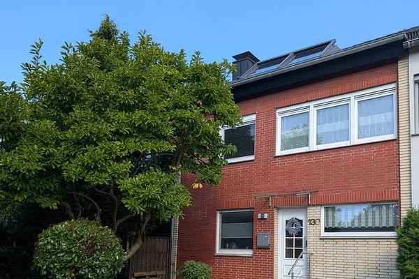 Modernisiertes Reihenhaus in Hiesfeld – nahe Rotbachsee, Garten, Garage & neues Dach aus 2023