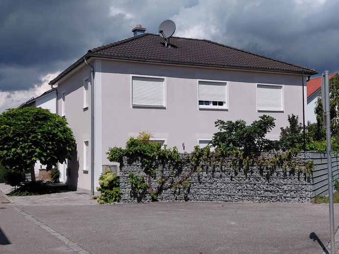 Freistehendes Haus in Piflas/Ergolding bei Landshut – Foto 1