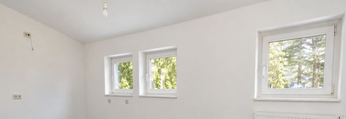 Piso de 4 habitaciones en la última planta con 2 BALCONES, bañera y suelo laminado, disponible a partir de diciembre de 2026
