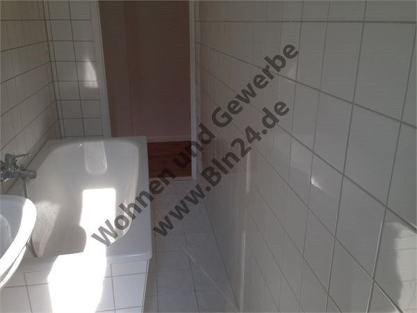 Eigentum + super saniert + ruhige Seitenstr. - Kapitalanlage – 7.9.14 038