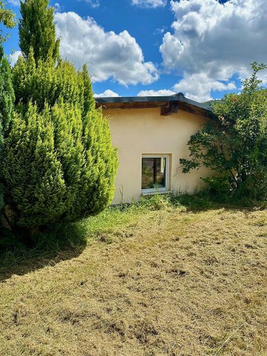 Sanierungsbedürftiges Haus mit großem Grundstück – Foto 2
