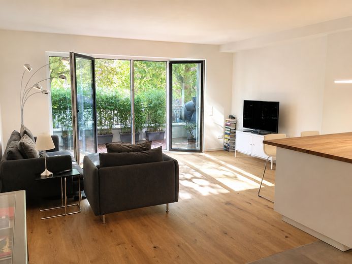 Hochwertige City-Wohnung (Hochparterre) – Foto 1
