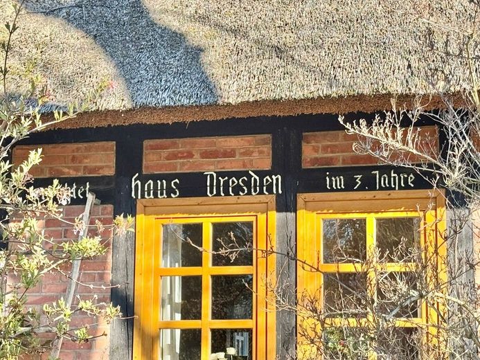 HORN IMMOBILIEN ++ tolles Reetdach-Fachwerkhaus in Alt Rehse bei Neubrandenburg, Denkmalschutz – Detail