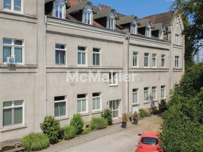 Neu renovierte 2,5-Zimmer Eigentumswohnung in historischem Schulgebäude - sofort bezugsfrei! – Foto 1