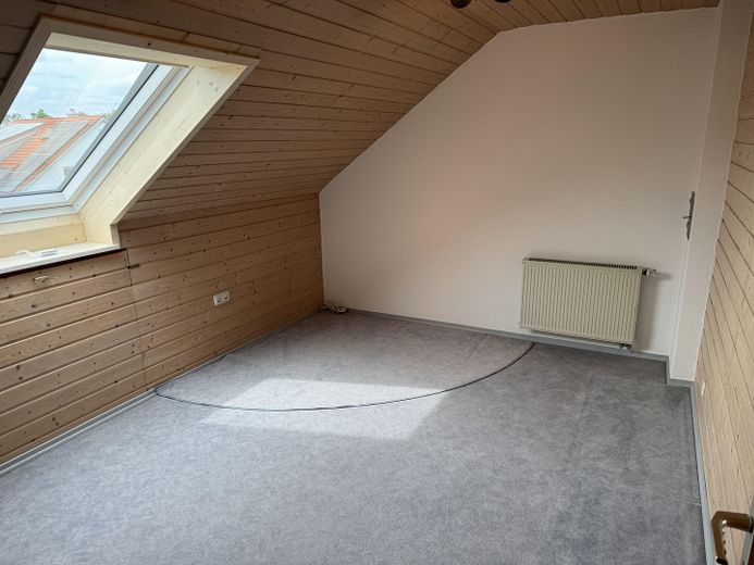 Casa a schiera centrale in affitto a Nördlingen – Zimmer im 2. OG