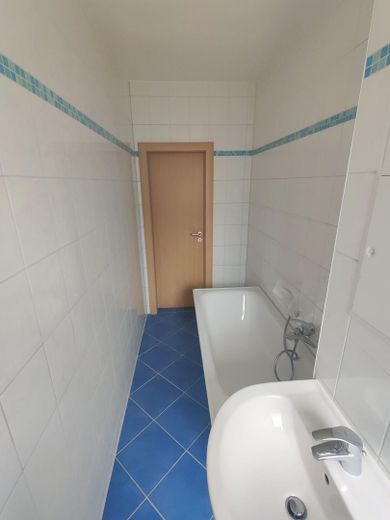 Neukieritzsch'te 2 odalı daire 330,,€ net kira – Fotoğraf 9