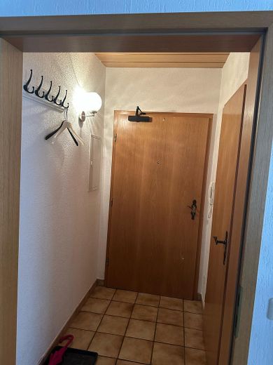 Zuhause mit 3 Zimmern und Balkon in Olpe Zentrum – Eingangstür