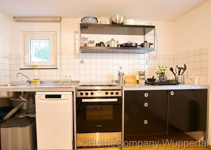 Schöne 3-Zimmerwohnung mit DSL-Wifi und PKW-Stellplatz in Solingen-Gräfrath – 6584ac907201f9c5f5b5e37b32bcd9d3b295dca0.jpg