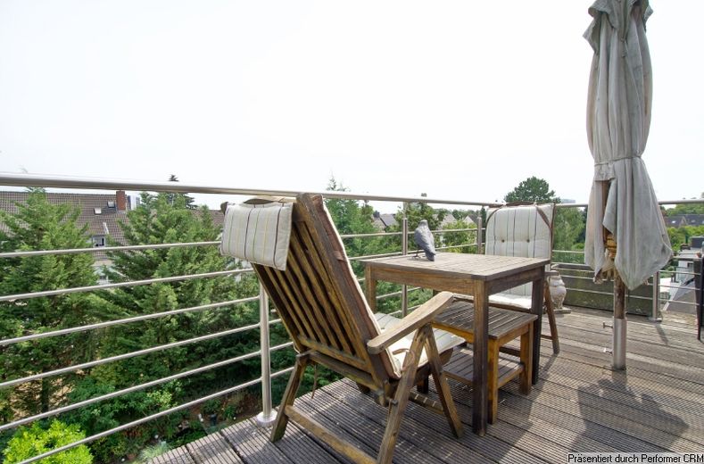 Furnished maisonette with balcony terrace, air conditioning, guest room and optional parking space, in an appealing residential area – 8f349039d82c5358ffdede2fbf08125ae9e2d78a.jpg