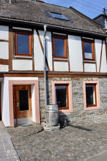 Front Bauernhaus