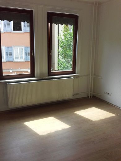 Sonnige 2 Zimmer Wohnung in Zentraler Lage in Rottenburg – Zimmer