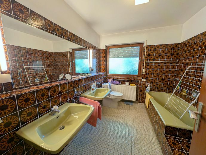 Guter Preis - 777m² Grund, Bungalow, Vollkeller, Garage in Bestlage Stadt Heusenstamm, ruhig gelegen – EG Vollbad 7,3 m²