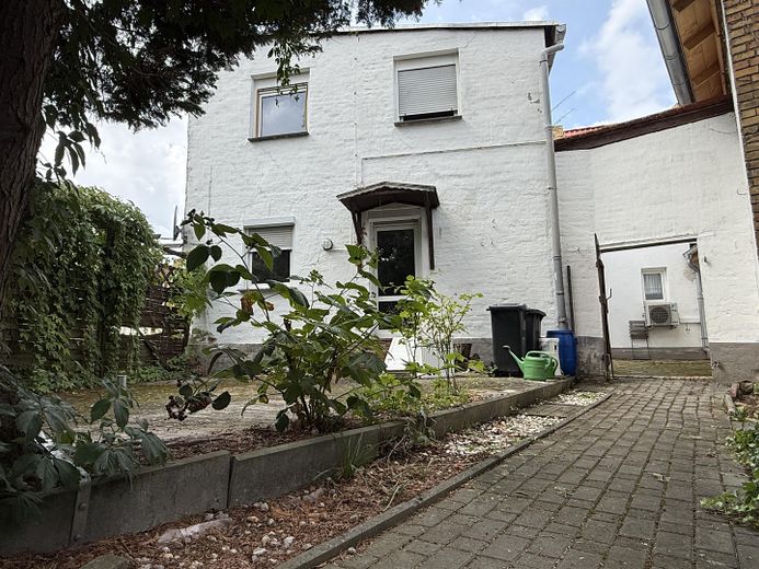 3-pokojowe mieszkanie w oficynie, ciche, w centrum, z 2 tarasami – Terrasse EG