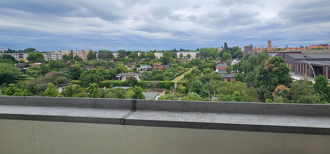 Von Privat! Perfekt vermietete Wohnung, 2ZKB, gr. Balkon mit herrlichem Weitblick – Foto 11