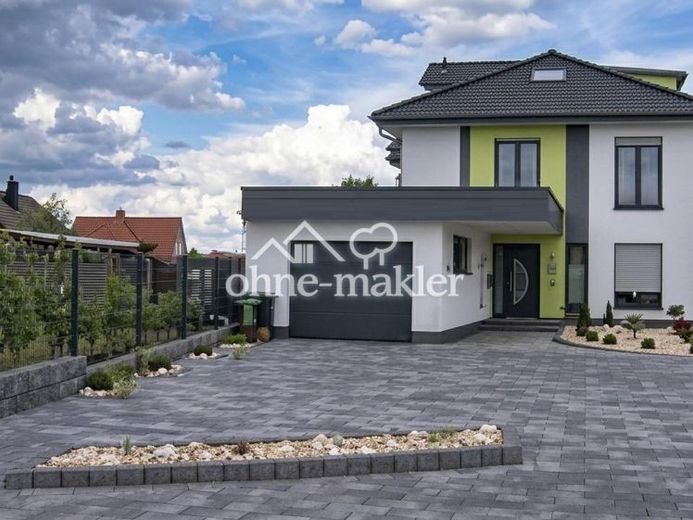 Moderne Luxusvilla: 432 m² Wohnfläche, PV-Anlage, Wärmepumpe & Sauna – Foto 1