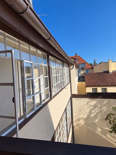 Appartamento centrale arredato nel cuore della città di Erlangen – Blick aus dem Eingangsbereich
