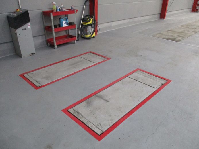 Pkw Werkstatt-KFZ-Transporter-LKw Werkstatt mit Autoplatz – Foto 5