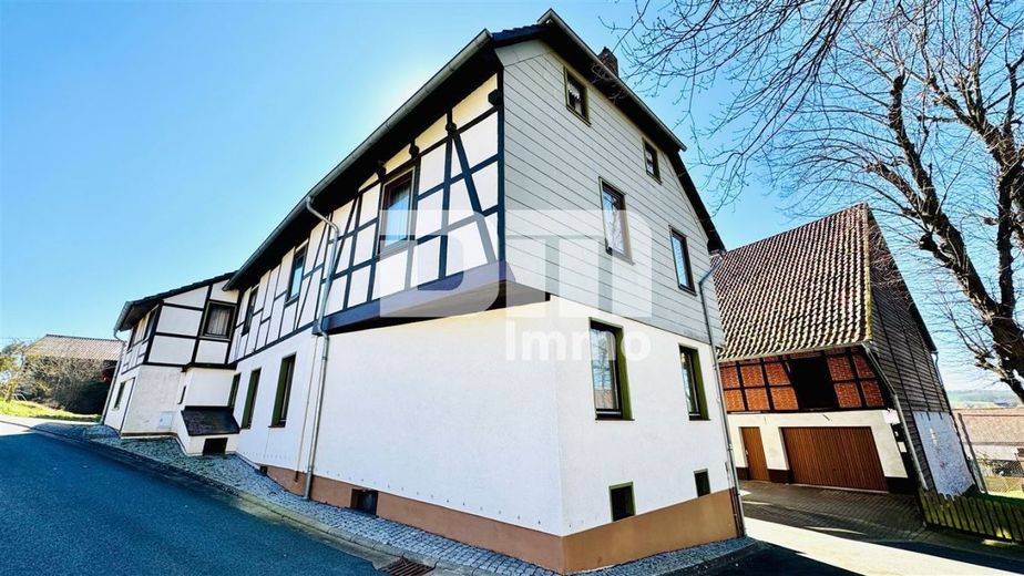 Titel Wohnhaus Rückansicht