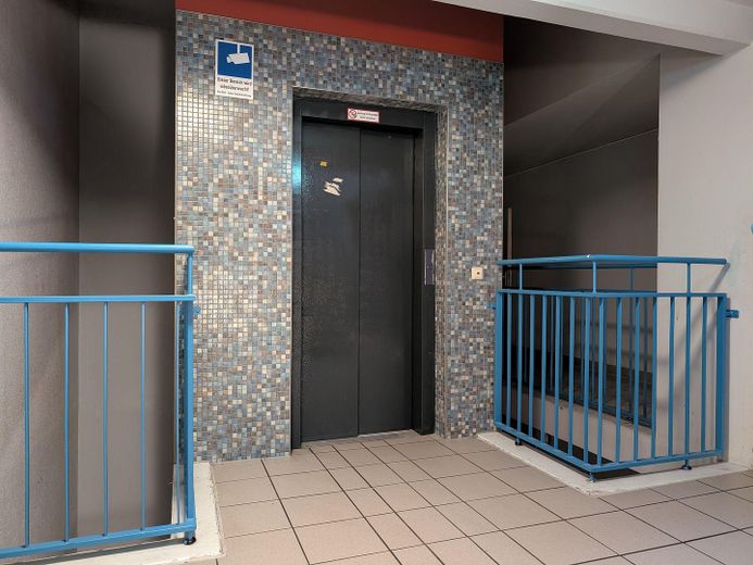 Clever investieren oder selbst einziehen – attraktives Studio-Apartment zum Kauf – Aufzug