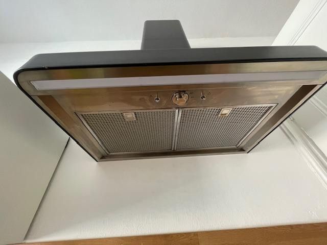 Tharandt près de Dresde - ancien bureau de poste impérial à rénover entièrement - appartement de 6 pièces à l'étage, 2 salles de bains, 2e étage – Abzugshaube