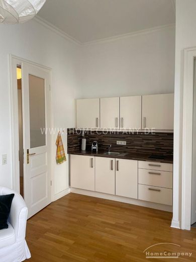 Charmantes Möbliertes Apartment in Köln-Altstadt! – 4ef3c5179c9b1e644428e0241a10d05af832fa22.jpg