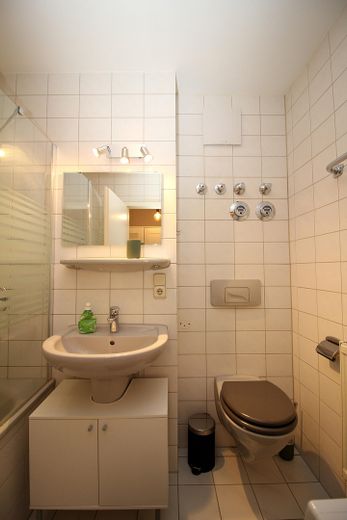 Möblierte 1-Zimmer-Wohnung auf Zeit in ruhiger Lage – All- Inclusive – फोटो 6