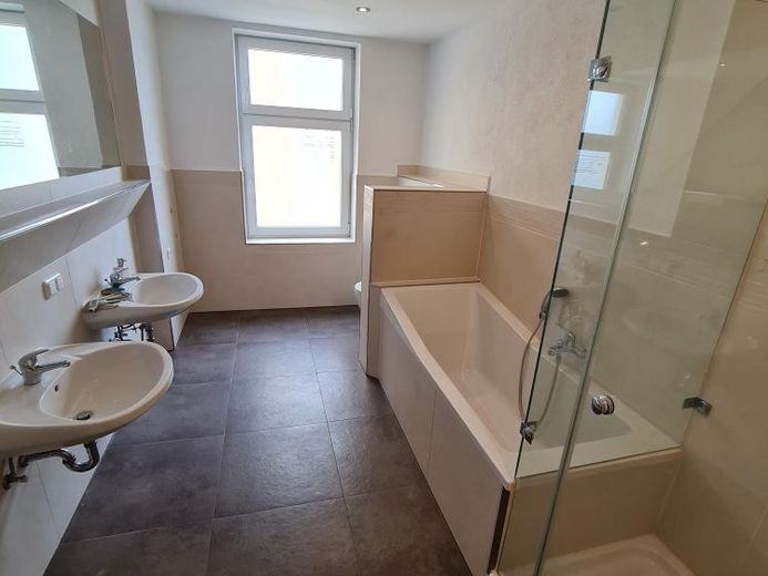 + + + Top gepflegte 3,5-Zimmer Wohnung in Zentrumsnähe + + + – Foto 1
