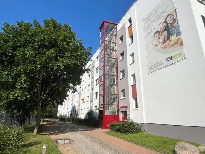 Geräumige 3 Zimmer Wohnung mit Aufzug! – Foto 1